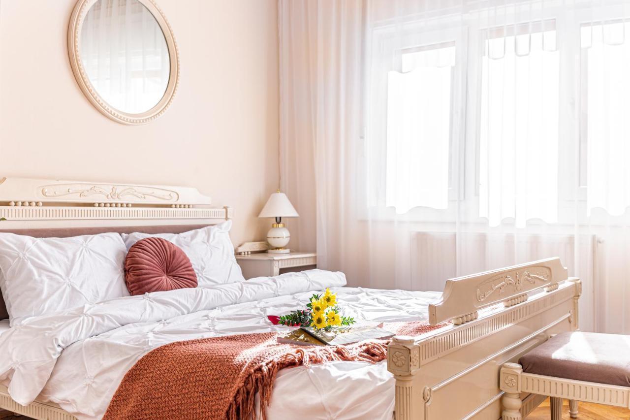 Nala Central Apartment Arad Extérieur photo